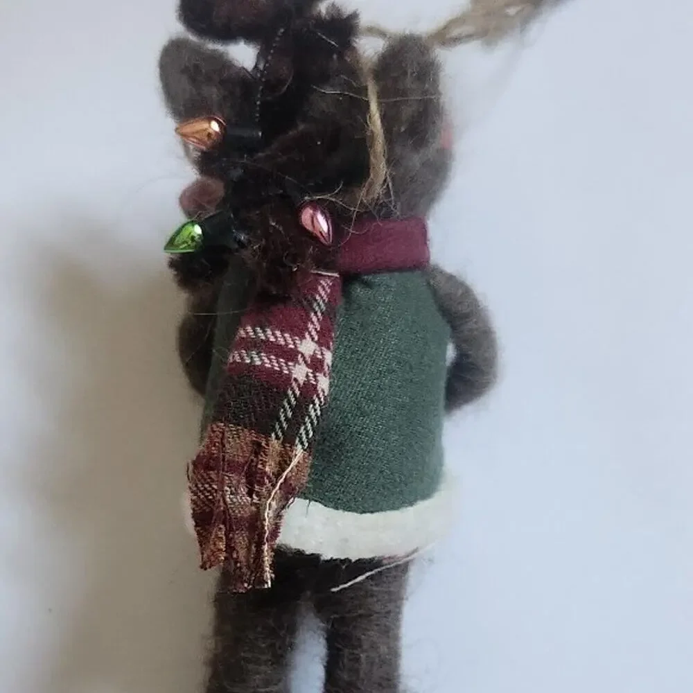 Anthropologie Christmas mouse felt with star
